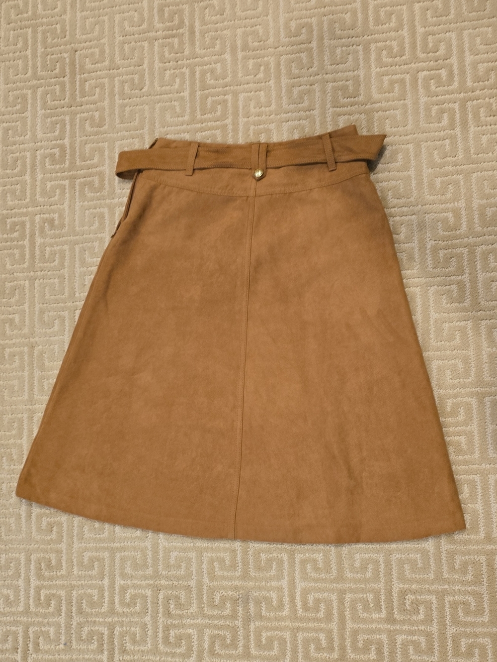 Tommy Hilfiger Tan Faux Suede A-Line Skirt with Belt, Size 2 - Picture 8 of 9